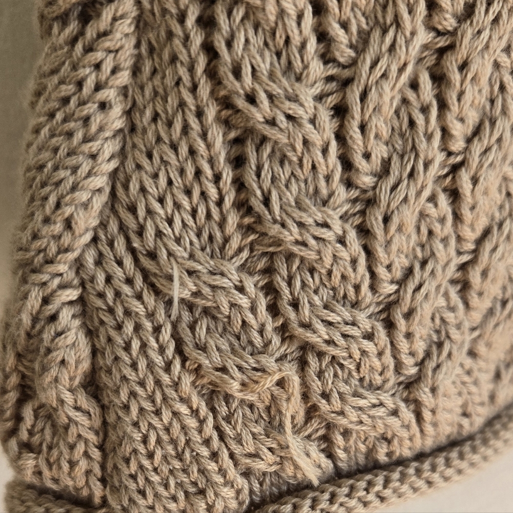 House Of Harlow 1960 Mocha Creme Crochet Vest - Picture 8 of 8